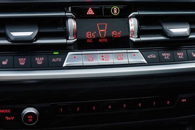 BMW Seria 3 330e M Sport sport-aut