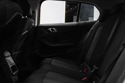 BMW Seria 1 118i Advantage