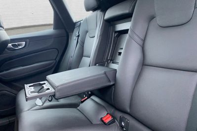 Volvo XC60 B5 B AWD Plus Dark