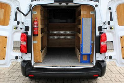 Peugeot Expert L2H1 Zabudowa Warsztatowa