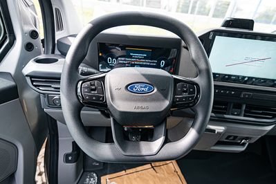 Ford Transit Custom 320 L2H1 Trend 2.5 PHEV CVT