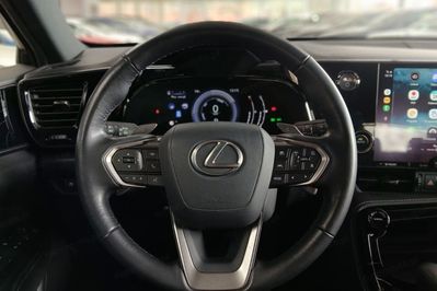 Lexus NX 350h Elegance 2WD