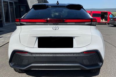 Toyota C-HR Executive 2.0 Plug-in Hybrid Dynamic Force