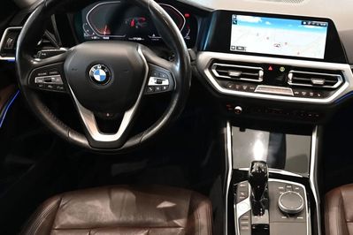 BMW Seria 3 320d xDrive Luxury Line