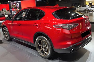 Alfa Romeo Stelvio Turbo Intensa Q4