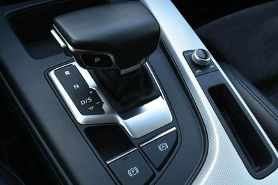Audi A4 35 TFSI Advanced S tronic