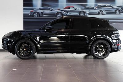 Porsche Cayenne E-Hybrid Black Edition