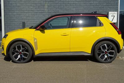 Renault 5 Urban Range Techno