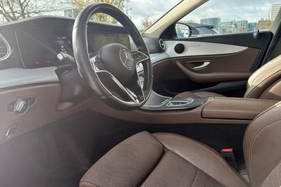Mercedes Klasa E 300 de Business Edition