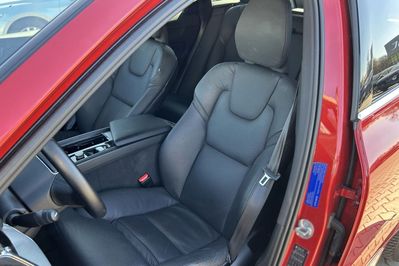 Volvo XC60 B4 D AWD Plus Bright aut