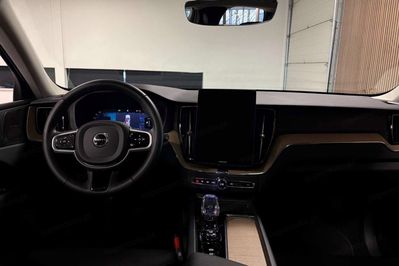 Volvo XC60 B5 AWD Ultra Bright