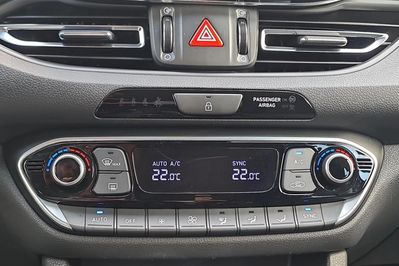 Hyundai i30 1.0 T-GDI Smart DCT