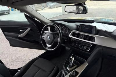 BMW Seria 3 Gran Turismo 320i Advantage