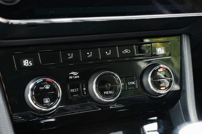 Skoda Superb 2.0 TDI Style DSG