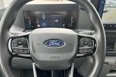 Ford Transit Custom 320 L2H1 Trend A8