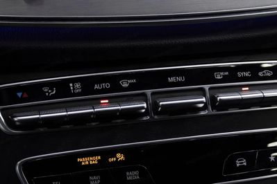 Mercedes Klasa E 220 d 4MATIC AMG Line