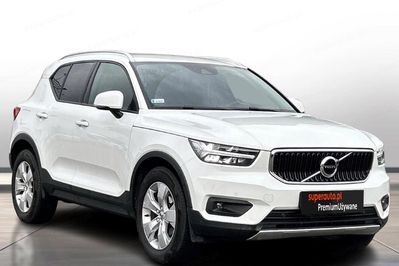 Volvo XC40 T3 Momentum Pro