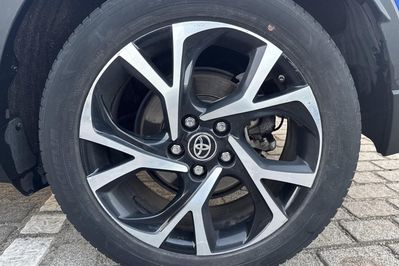 Toyota C-HR 2.0 Hybrid Selection