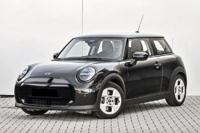 Mini Mini Cooper E Linia Essential