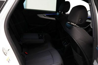 Audi A4 35 TFSI mHEV S tronic