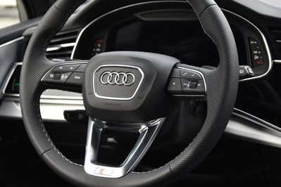 Audi Q7 55 TFSI e quattro