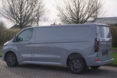 Ford Transit Custom 320 L2H1 Limited A8