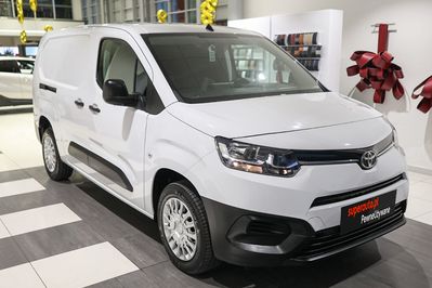 Toyota Proace City Long L2H1 Active