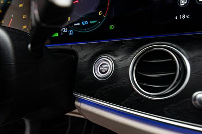 Mercedes Klasa E 220 d 4-Matic