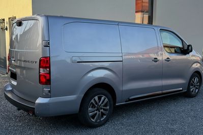 Peugeot Expert XL L2H1 EAT8