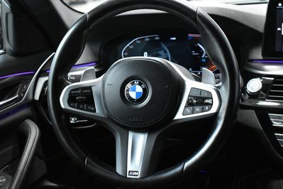 BMW Seria 5 520d xDrive M Sport mHEV aut