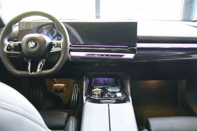 BMW Seria 5 520d xDrive M Sport