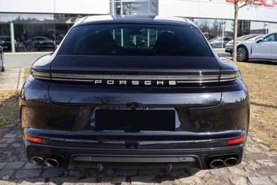 Porsche Panamera 4 E-Hybrid