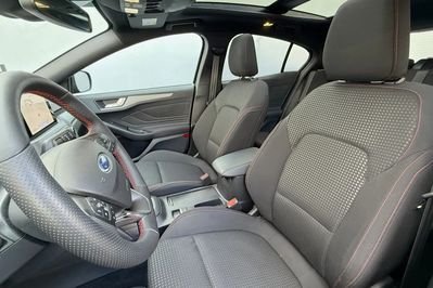 Ford Focus 1.0 EcoBoost mHEV ST-Line Style aut