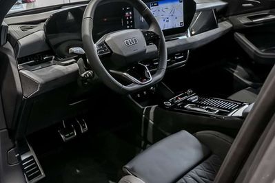 Audi Q6 e-tron S line