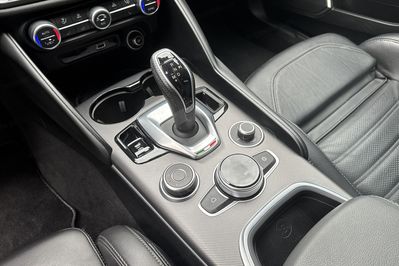 Alfa Romeo Giulia 2.0 Turbo Veloce Q4 aut