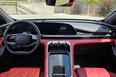 Omoda 9 Super Hybrid Exclusive AWD
