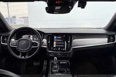 Volvo S90 T8 AWD Plug-In Hybrid R-Design aut