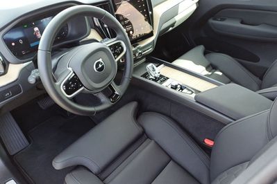 Volvo XC60 B5 B AWD Plus Dark aut