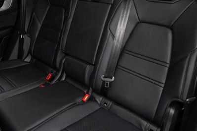 Porsche Cayenne E-Hybrid Black Edition