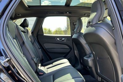 Volvo XC60 B5 B AWD Plus Black Edition aut