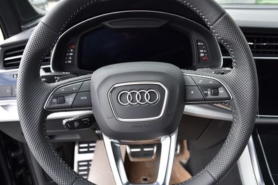 Audi Q7 TDI quattro S Line