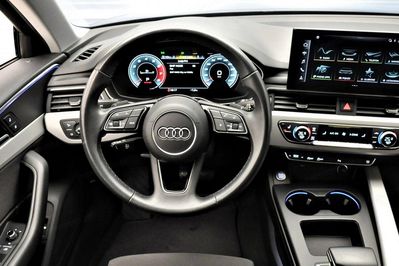 Audi A4 40 TFSI mHEV quattro S Line S tronic
