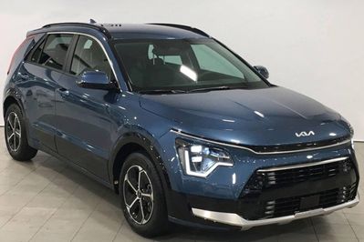Kia Niro 1.6 GDI Hybrid M
