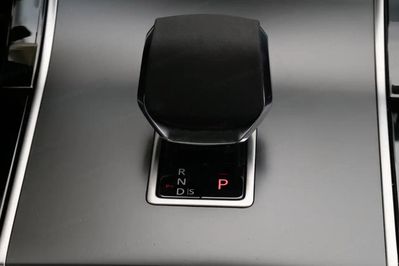 Land Rover Range Rover Velar P400e Dynamic SE
