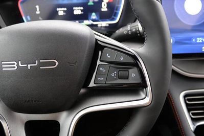 BYD Seal U DM-i  Design AWD