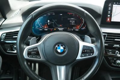 BMW Seria 5 540i xDrive M Sport sport-aut
