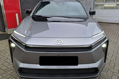 Toyota bZ4X Style EV