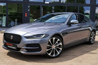 Jaguar XE D200 AWD SE