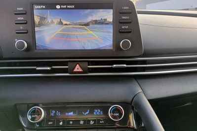 Hyundai Elantra 1.6 Smart DCT