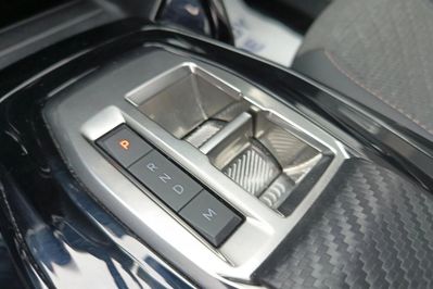 Peugeot 2008 1.2 Puretech Allure S&S EAT8